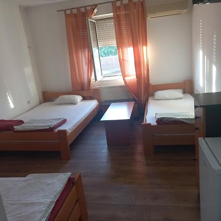 Hotel Duga Novi Sad Extérieur photo