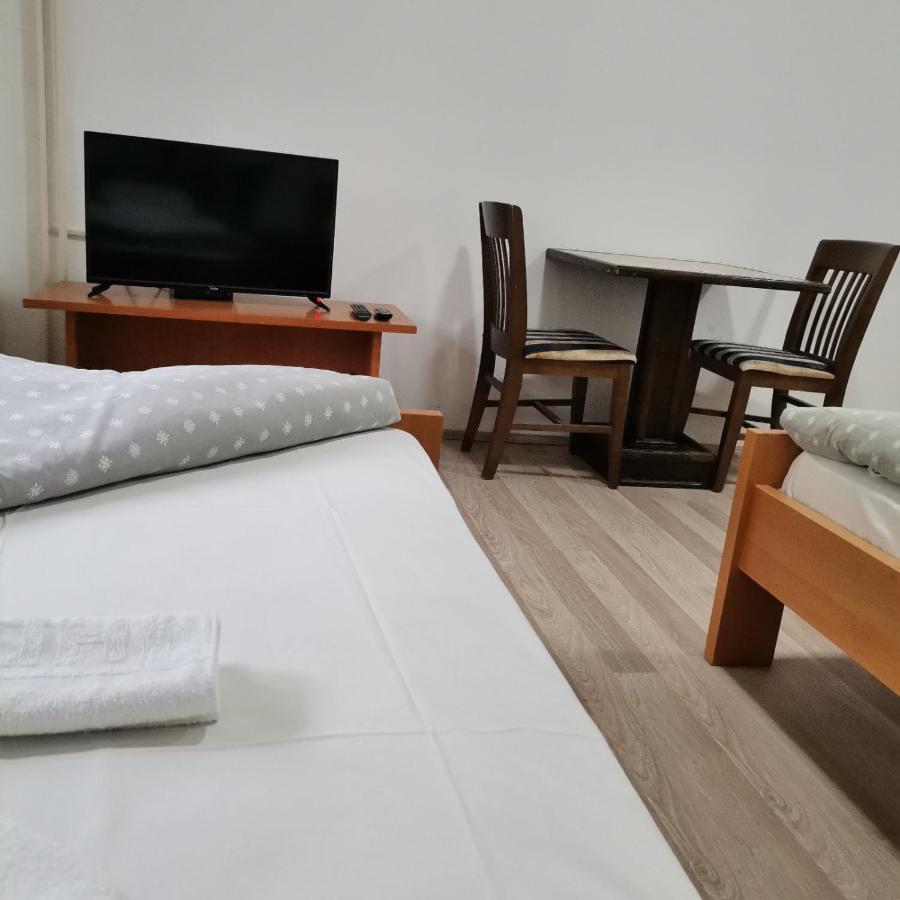 Hotel Duga Novi Sad Extérieur photo