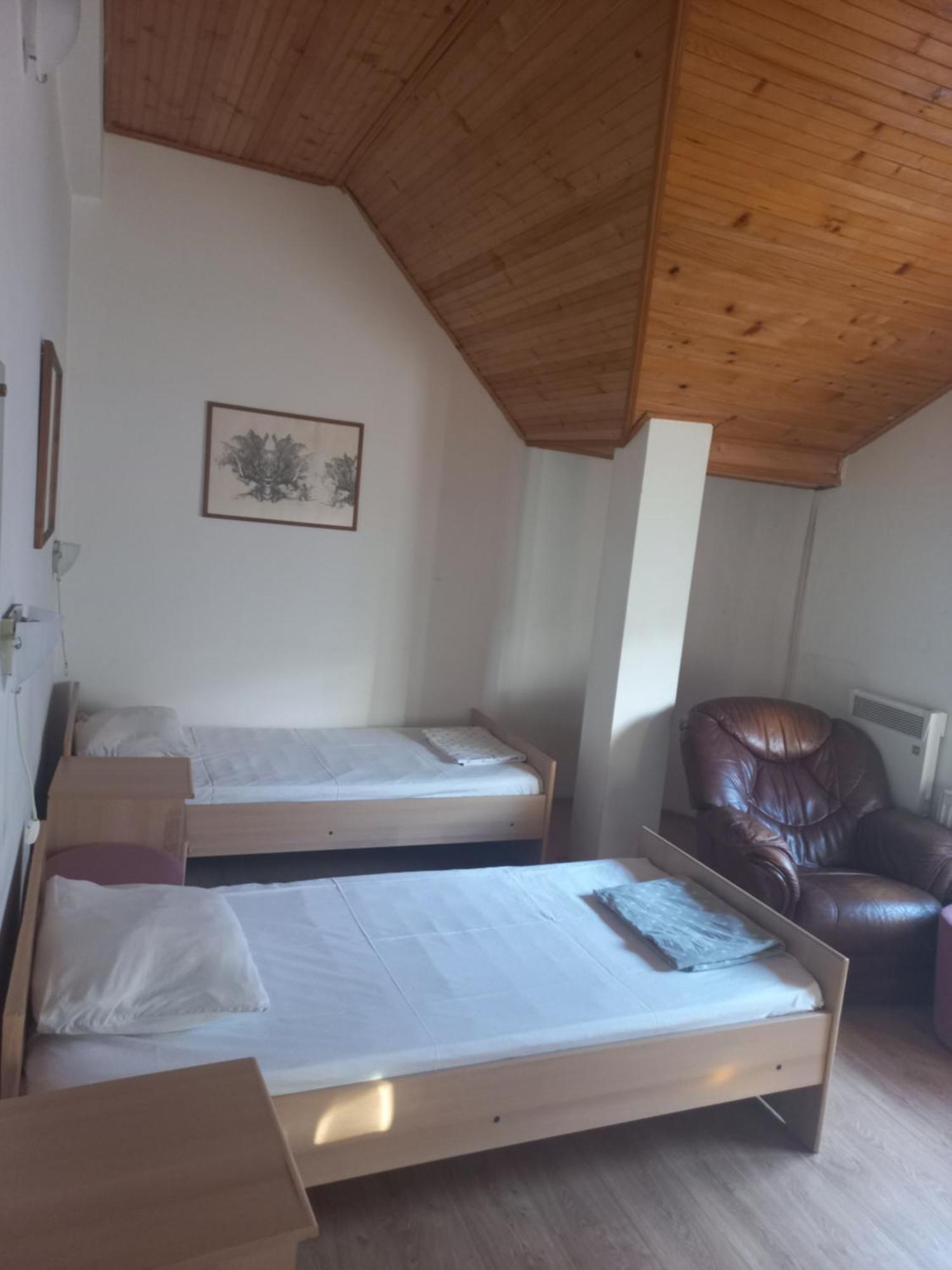 Hotel Duga Novi Sad Extérieur photo