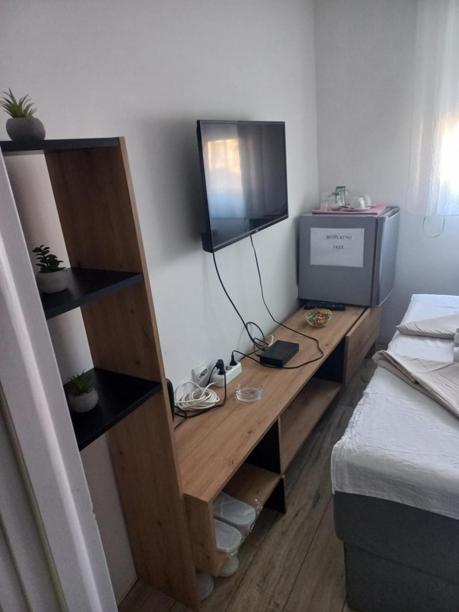 Hotel Duga Novi Sad Extérieur photo