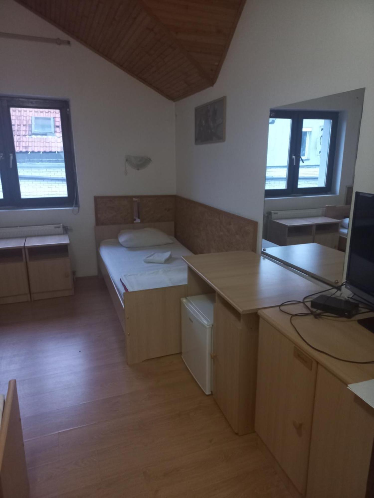 Hotel Duga Novi Sad Extérieur photo