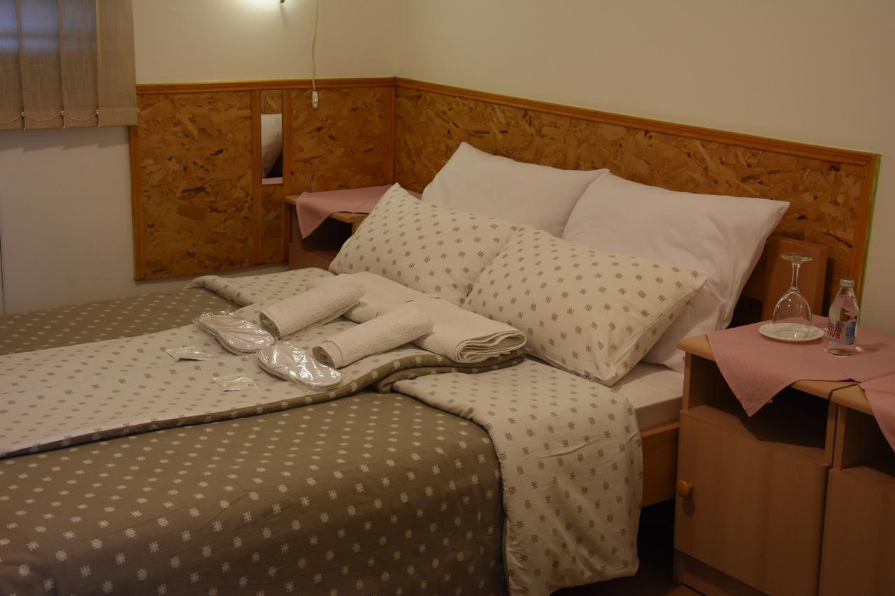 Hotel Duga Novi Sad Extérieur photo